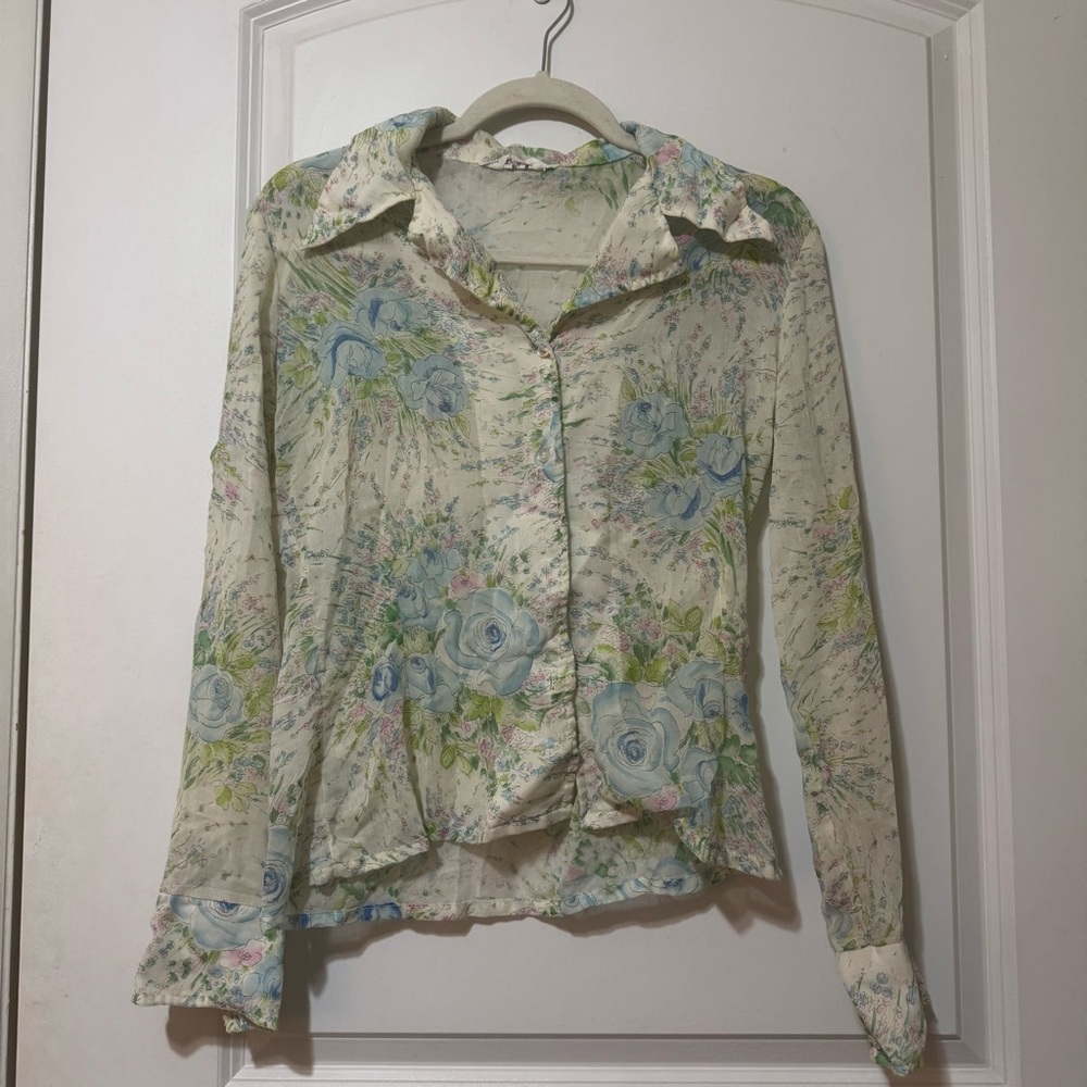 1970's Vintage Lady Manhattan Floral Blue and White Button-Up - Picture 2 of 4